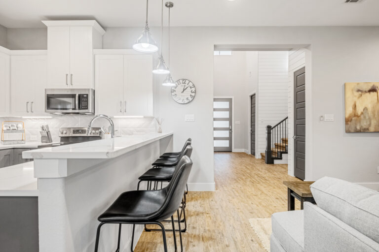 original 952568502 768x512