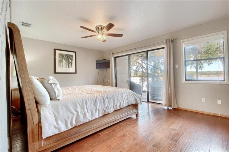 502 Harbor Drive 2 5 768x511