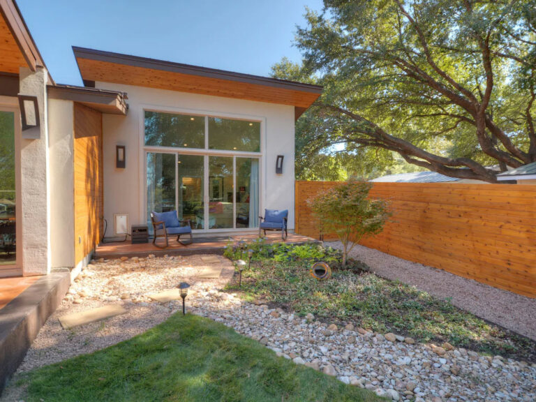 9648b676.f10 768x576