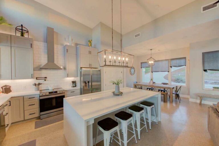 0d1ed6ed.f10 768x512