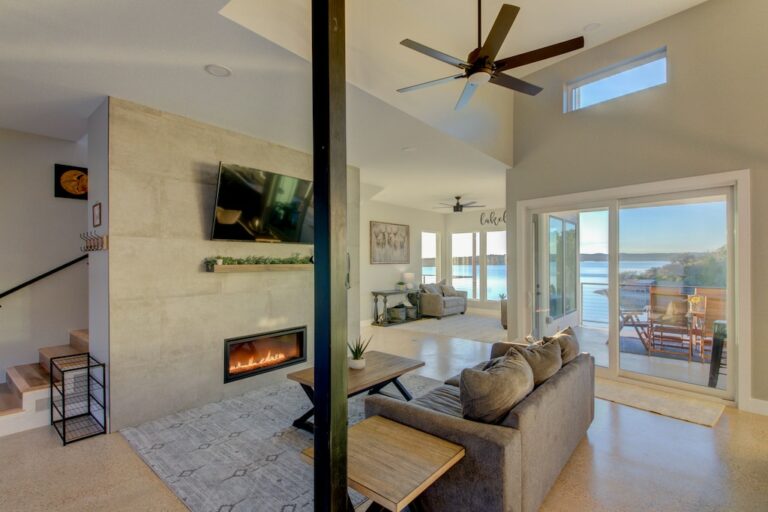 0b65e62c.f10 768x512