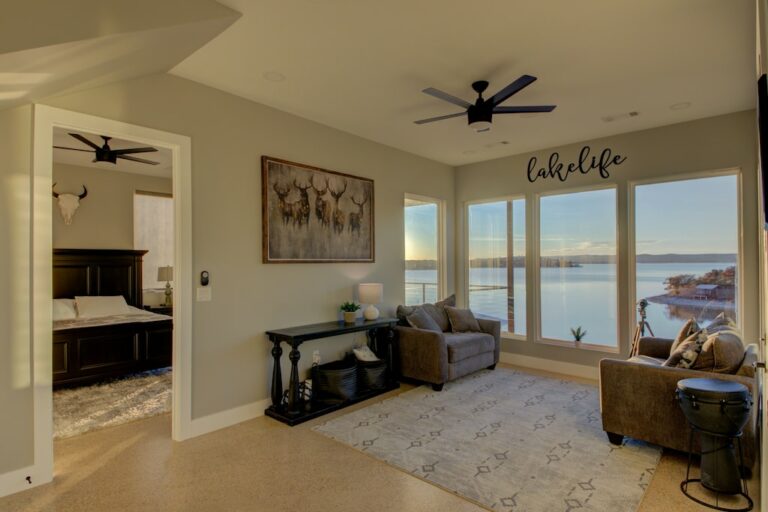 948915f6.f10 768x512