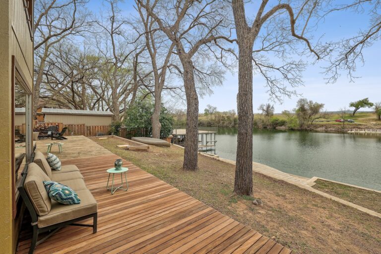 1100 Long Mountain Dr025 11226468 768x511