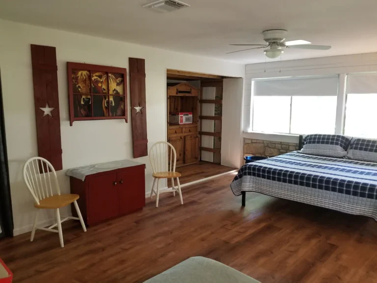 b87698f9.f10 768x576