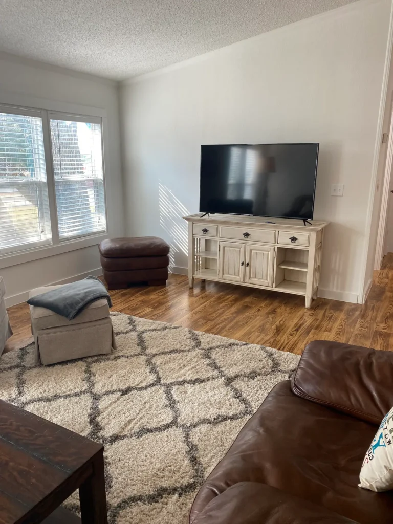 62fee7d2 2e20 4798 adc8 2de77317c4d5 768x1024