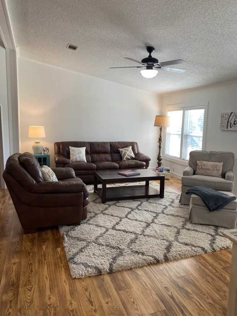 c42830ec 0b29 43a1 bfc6 ea9ca4b9c3c5 768x1024