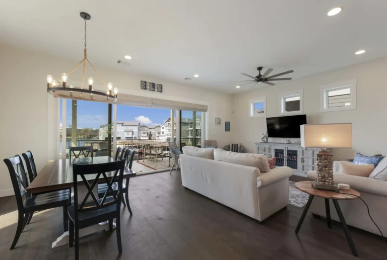 a0F4P00000RIWtVUAX 768x517