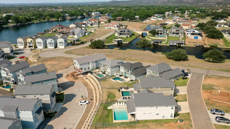 image 160901439 768x432