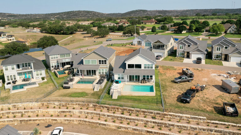 image 160901527 768x432