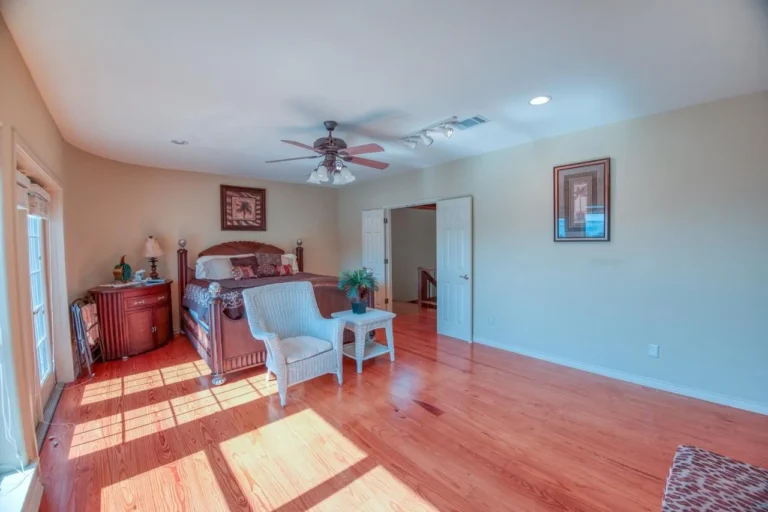 ac15ce2f5940dc51059a8310fdf0ebadl m3323074836od w1024 h768 x2 768x512