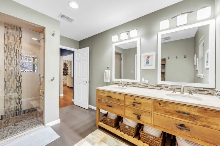 g4wg8y3ahldbypw0awpb 768x512