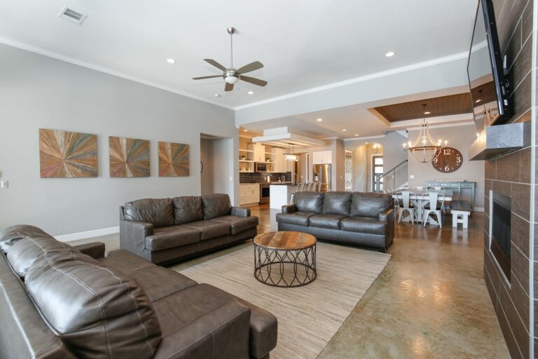 UWJWSziSFuw69dD7vMnU 768x512