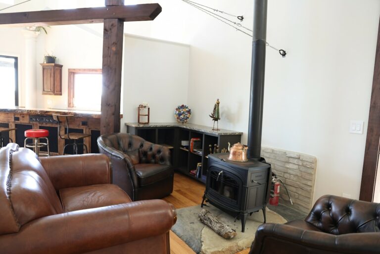 d98b8a5f ec6b 428e 9c33 76be46b2b8a7 768x513