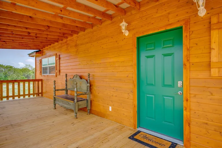 Vino Tramonto Cabin Rentals Prosecco Porch 2 768x512