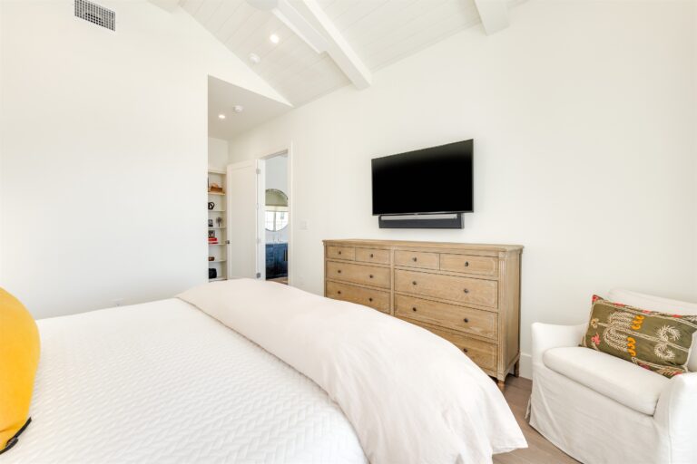 48572c61625d422f9fcf4210ec37e5ba LargeOriginal 768x512