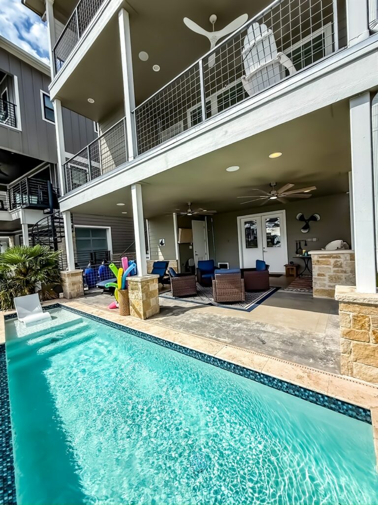 b0699642 1df6 4bf6 ab8f 6e860cf89db5 768x1024