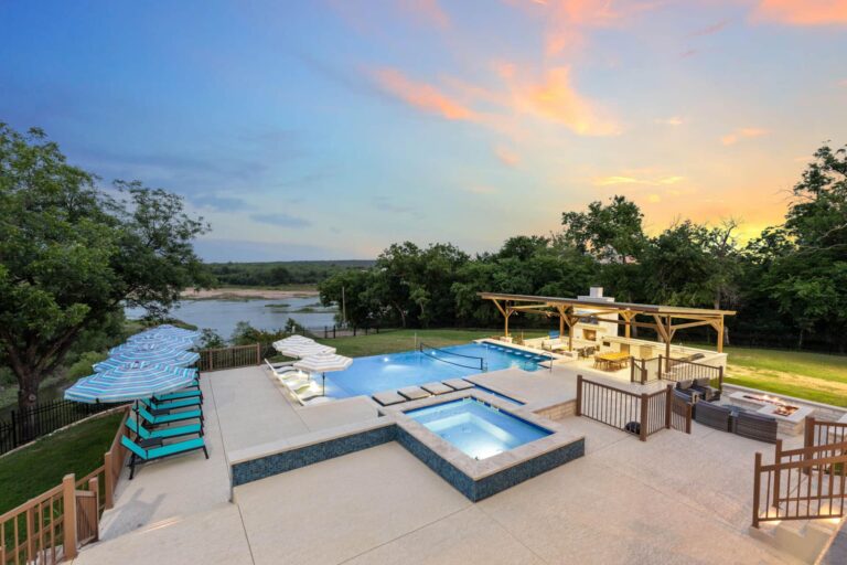 74793975 dccf 4533 bff3 07b159016143 768x512