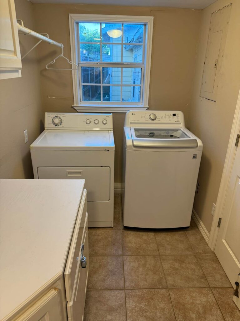 87e6b3e1 3f14 4df7 8f13 884d09af0227 768x1024