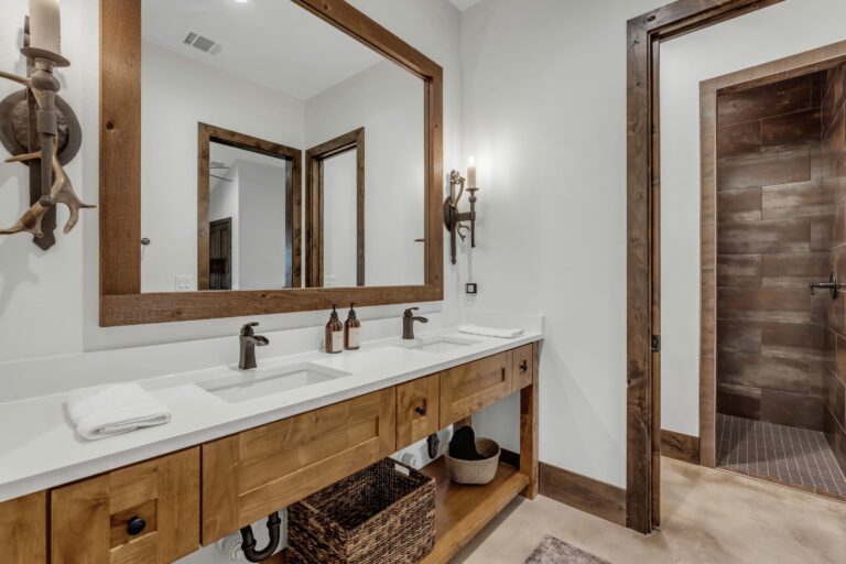 auhoxhslofspnavduom4 768x512