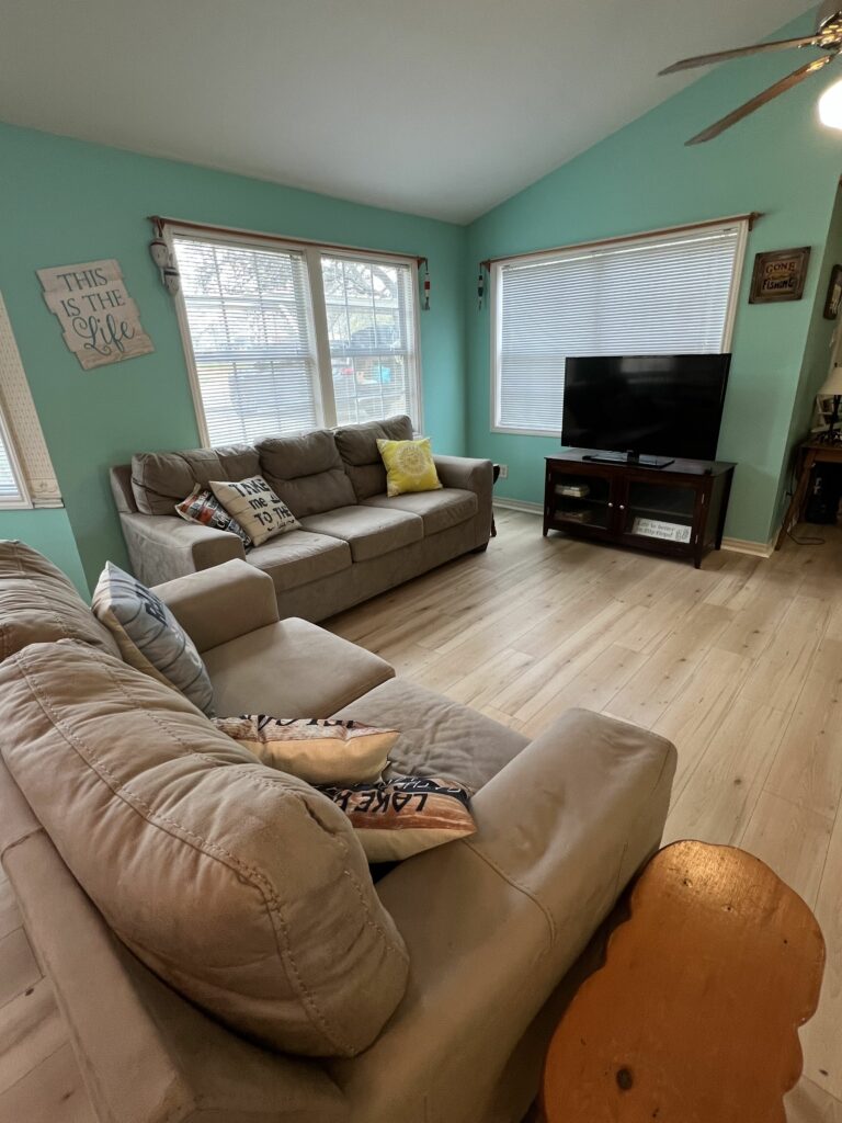 410Stanely living 768x1024