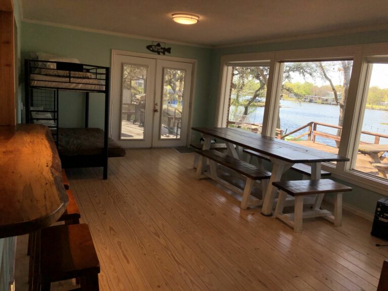 410Stanley dining 2 768x576