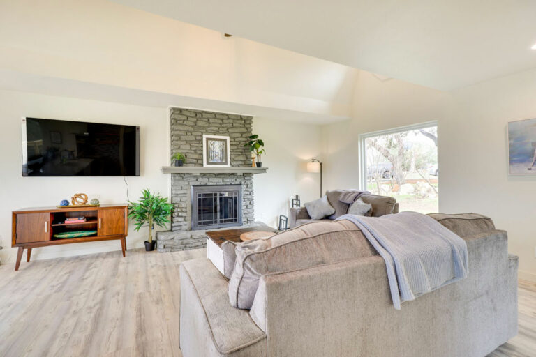 a0F4P00000QEbusUAD 768x512