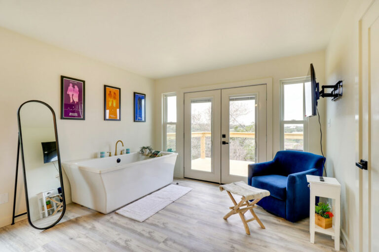 a0F4P00000QEbvaUAD 768x512